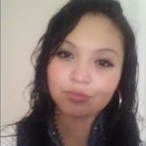 Meet your Posher, Yvette